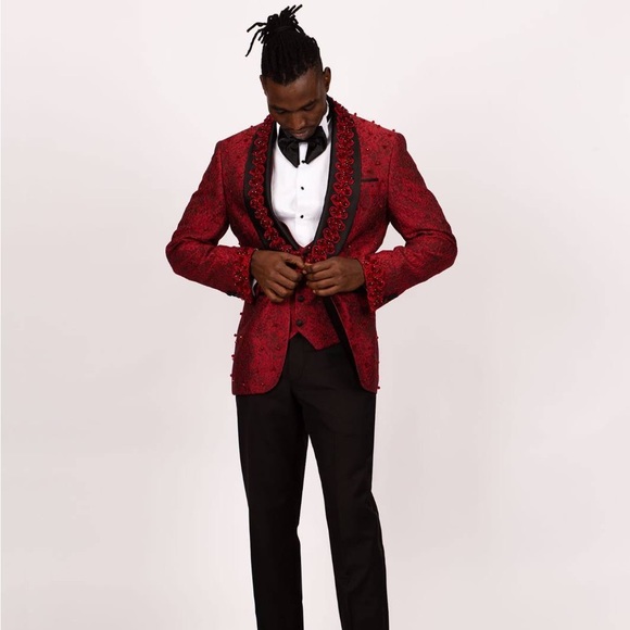 Men’s Red Stone Embroidered Tuxedo - Picture 12 of 13